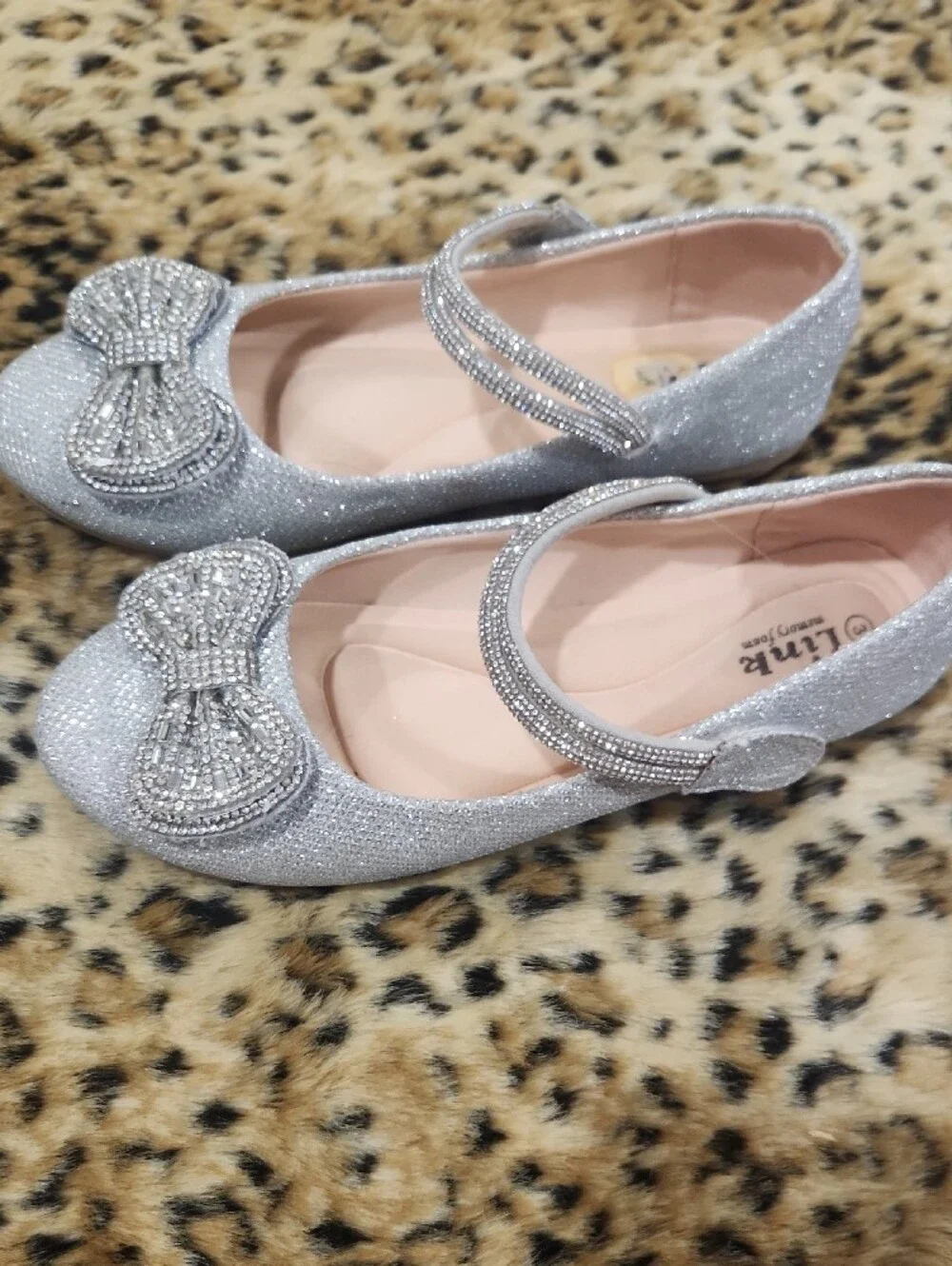 Link Girls Sparkling Silver Bow & Nude Patent Ankle-Strap Dress Shoes Set